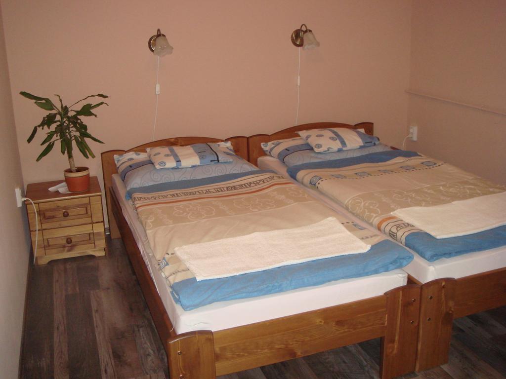 Nagyszenas Platan Panzio Bed & Breakfast 部屋 写真
